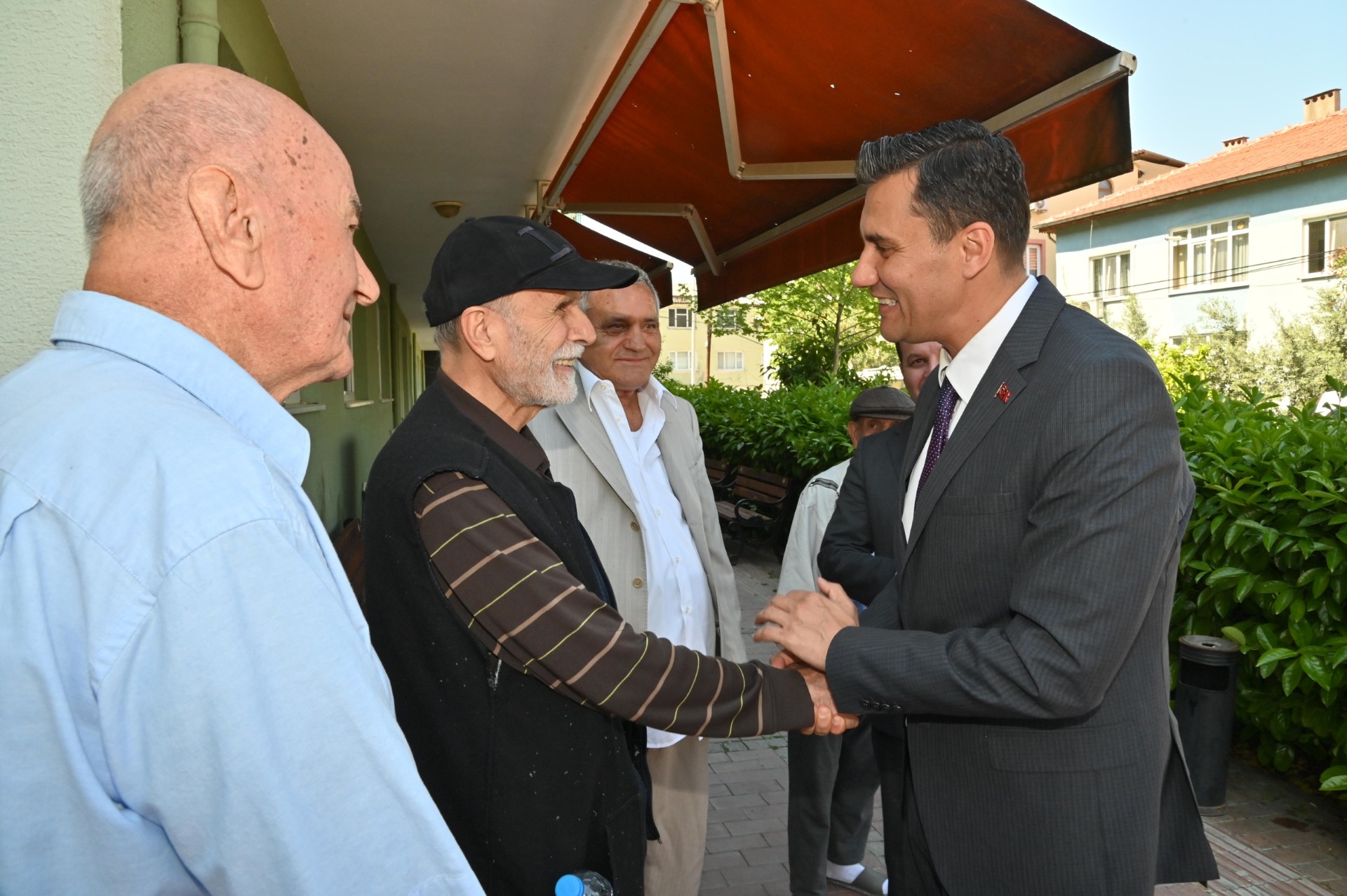 Başkan Zeyrek’ten, Huzurevi Sakinlerine Bayram Ziyareti